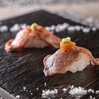 鮑コース　・鮑のソテー 、近江牛焼きしゃぶなど全8品