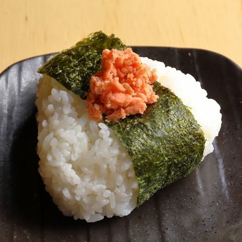 Rice ball (plum/salmon)