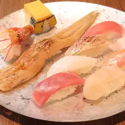 【特製握り！】板長おまかせ握り10貫く