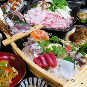【海鮮酒場コース】活鯵の姿造り付り刺身盛り×寄せ鍋など8品＋飲み放題[120分] 6000⇒5,000円