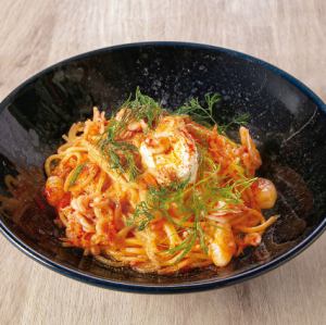 桜海老とマスカルポーネチーズのトマトクリームソース