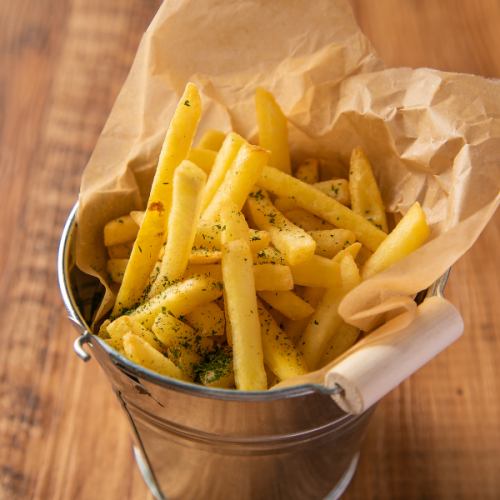 Bucket potato fries