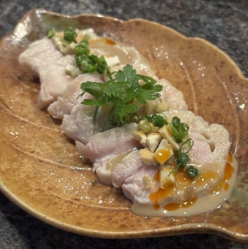 蒸し鶏の濃厚ごまソース