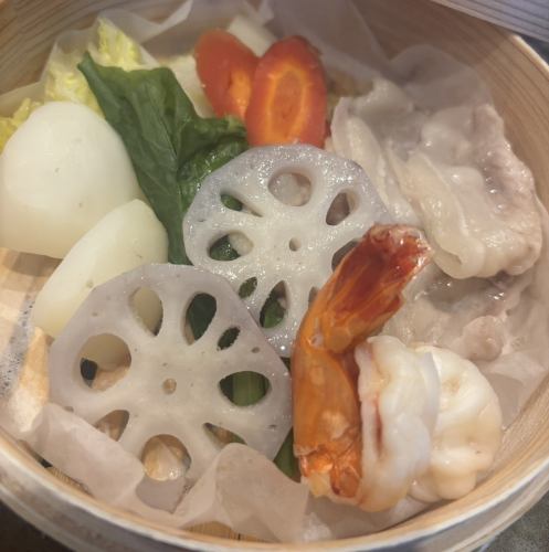 冬野菜と塩こうじ豚のセイロ菜し