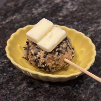 スイートポテト胡麻揚げバター（2串で）