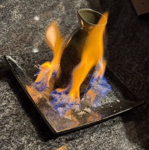 【僅限喜歡熱清酒的顧客】生日驚喜！火上烹調的熱清酒