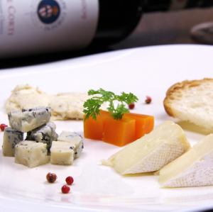 チーズの盛り合わせ