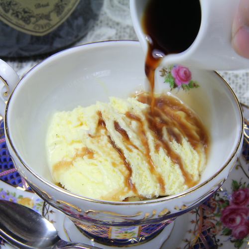 カフェ・アフォガート