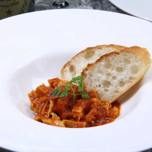 トリッパのトマトソース煮込み