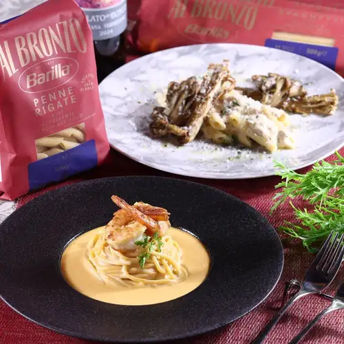 エビの濃厚なソースのパスタ
海老のフリットと共に…

バリラアルブロンゾ使用🎵

#大分
#大分バリラアルブロンゾ
#バリラアルブロンゾ
#大分パスタ
#大分グルメ