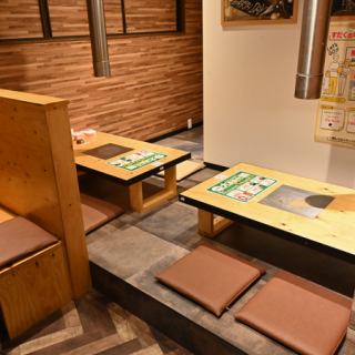 足をのばしてゆったりおくつろぎいただけるお座敷席は普段使いはもちろん、お食事会などにもピッタリなお席です！お子様連れでのお食事もお座敷なら安心してお過ごしいただけます♪