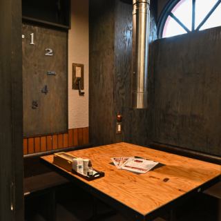 個室のお席やプライベート感たっぷり！落ち着いた雰囲気の中でゆっくりとした時間をお過ごしいただけます。人気のお席の為、ご利用の際は早めのご予約を☆