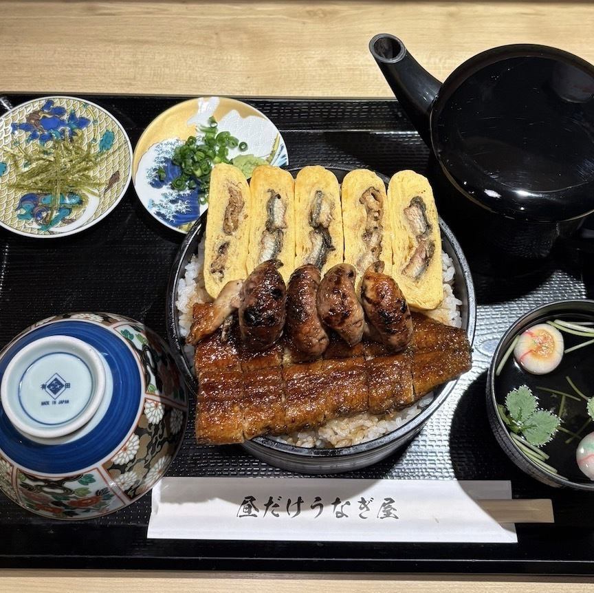 ひつまぶし、ふじたま丼など人気メニューあります♪