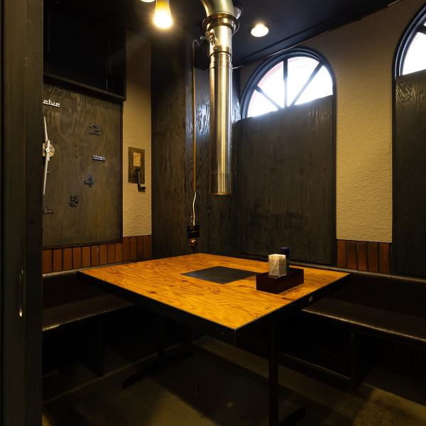 The restaurant is fully equipped with table seating, tatami seating, counter seating, and private rooms.Whether you're reuniting with friends after a long time, having a girls' night out, or treating yourself, why not enjoy a slightly luxurious lunch while enjoying some delicious eel? We also offer snacks and alcohol, so we recommend enjoying a drink from midday every once in a while!