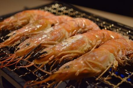 【濱燒】活大蛤蜊和烤紅蝦