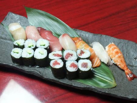 【寿司】いか・まぐろ・サーモン・〆サバ・漬けマグロ・ゆで海老・芽ネギ