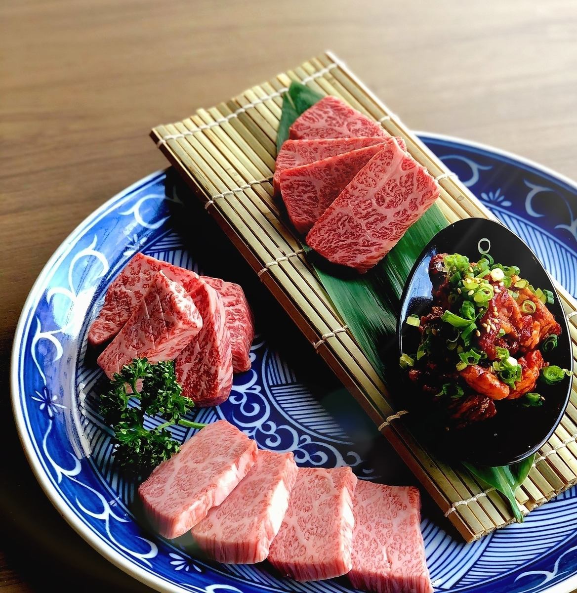 You can enjoy the finest Japanese black beef and high-quality ★ Tan ★ Makumi.
