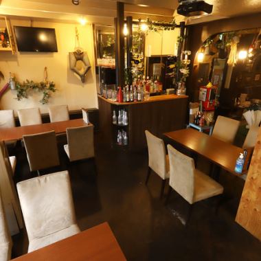 It is a calm interior that is ideal for single or group visits.Please enjoy our special dishes using plenty of local ingredients ◎