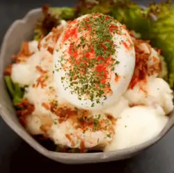 椿ポテトサラダ