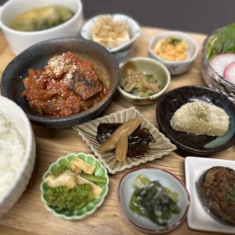 A quick and chatty plate lunch