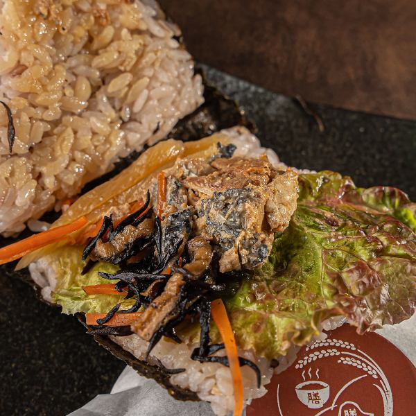 [Easy nutrition! You can also enjoy the strange taste] Sushi burger 400 yen (tax included)