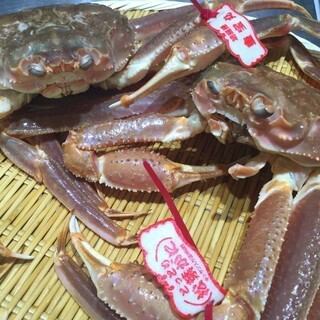 【鸟取县境港市】松叶蟹套餐(3人份,每人2只蟹,11月至次年3月下旬供应)27,800日元 - 49,800日元(含税)共8道菜