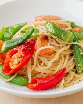 Peperoncino with colorful vegetables