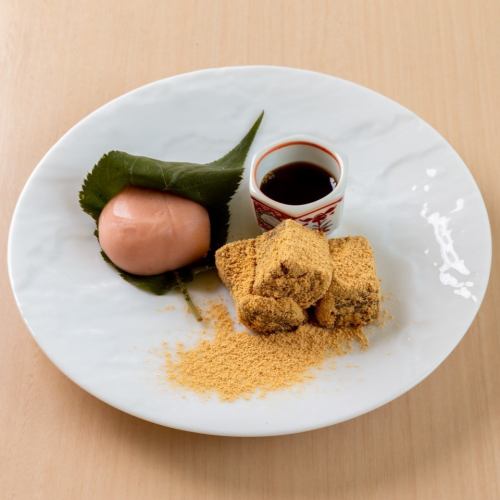 Warabi mochi and seasonal mochi gluten