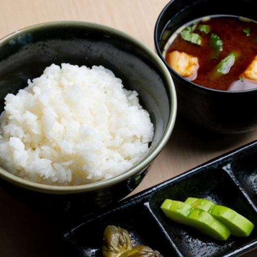 ごはんと赤だし