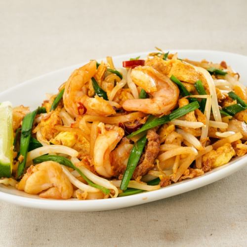 Thai style fried noodles~Pad Thai~