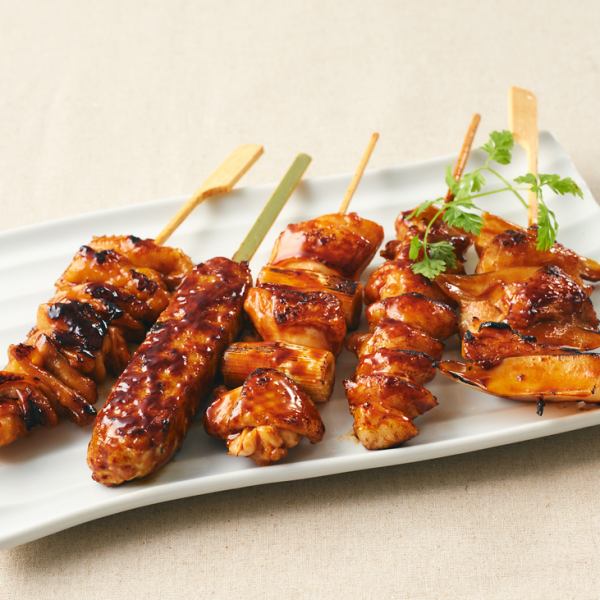 当店自慢の【焼き鳥】はもちろん、お酒のお供にもぴったりな一品料理も多数ご用意しております◎