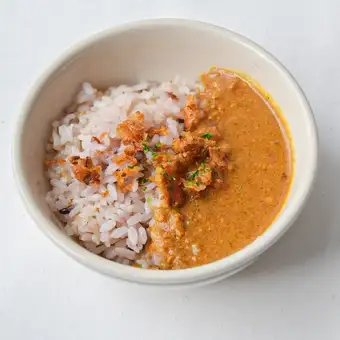 佐渡あごだしと玄米こうじ味噌のひとくち麹カレー
