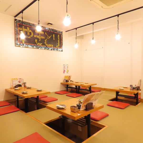 【宴会利用に掘りごたつのお座敷ございます】周りのお客様を気にせずゆったりご宴会をお楽しみいただくことが可能◎シーン・人数に合ったお席をご用意致しますので、ご希望が御座いましたらお気軽にご相談下さい。
