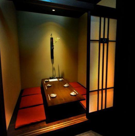 [Limited to 1 room] A private room with sunken kotatsu seats that can accommodate 2 to 6 people.It is often used for company parties, alumni gatherings, and families.