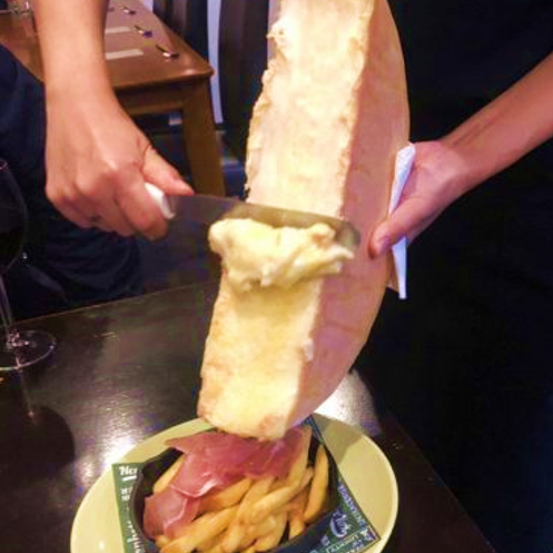 【女子必見☆】ラクレットチーズ　1500円(税込)