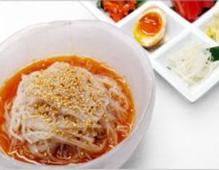 鶏ガラスープ冷麺