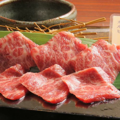 一頭買いした「認証近江牛」を使用