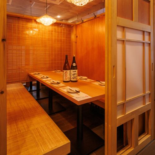 扉付き個室！周りを気にせずくつろげる和空間