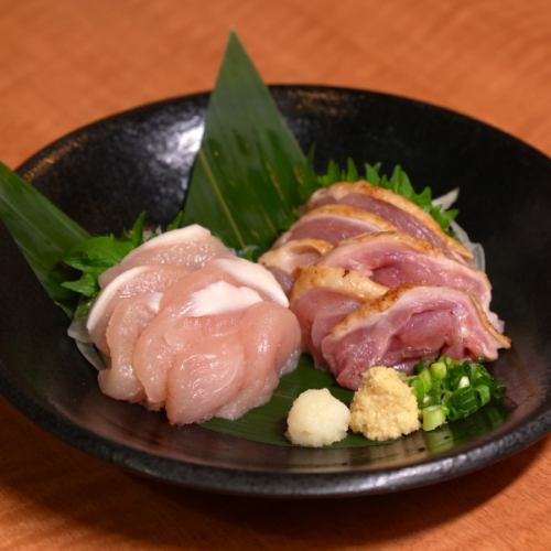 鳥刺し2種盛り（もも・むね）