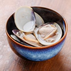 Sake-steamed clams
