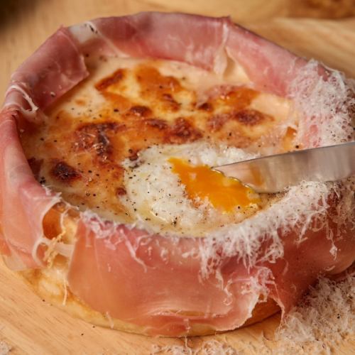 Chicago pizza with dry-cured ham and soft-boiled egg