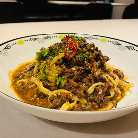 国産粗挽き牛のボロネーゼパスタ