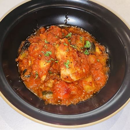 野菜だし香る鶏肉のトマト煮