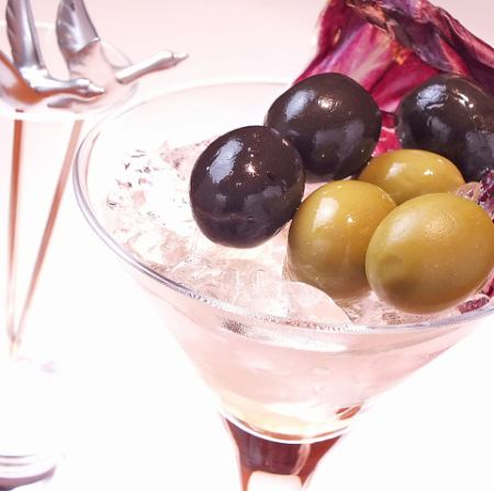 Two-color large olives