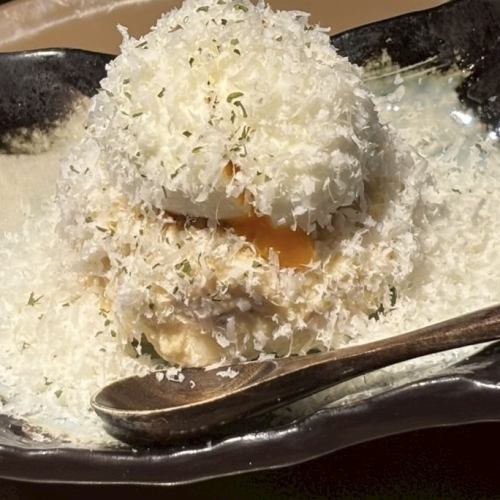 【まずはコレ!!】半熟玉子とチーズのポテトサラダ