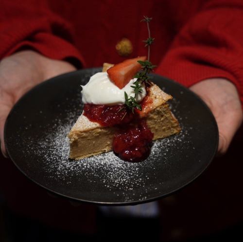 Ruby chocolate gateau chocolat