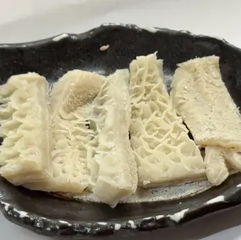 ハチノス（二胃）（5切）
