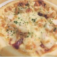 Seafood and basil PIZZA
