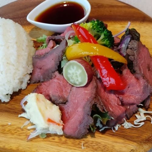Roast beef plate (with rice and soup)