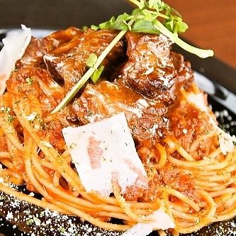 Miso meat sauce spaghetti with stewed Awa beef